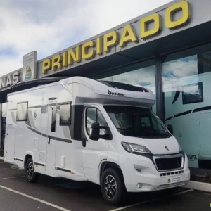 Autocaravana Benimar Tessoro 496 exterior — Alquiler de autocaravanas en Gijón Asturias